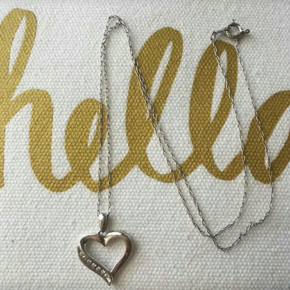 Necklace - Picture 2 of 3